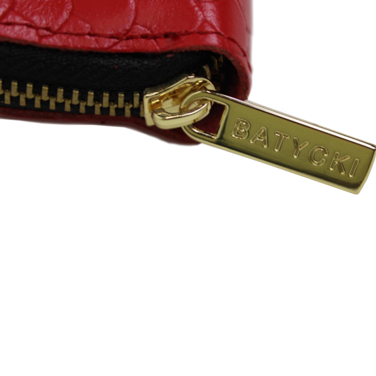 BATYCKI laptop bag - Cracow University of Technology Store BATYCKI laptop bag red with Cracow University of Technology logo inside - close-up to zipper with BATYCKI logo